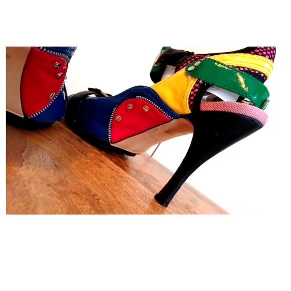 VINTAGE! PRE-OWNED* PEEP TOE SLING BACK BEAUTIES! - Picture 4 of 9